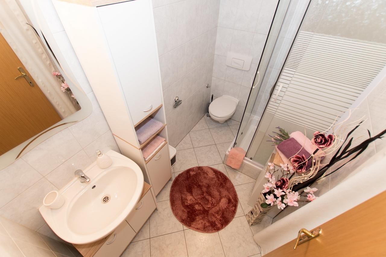Seaview Apartment Slavica Brela Kültér fotó